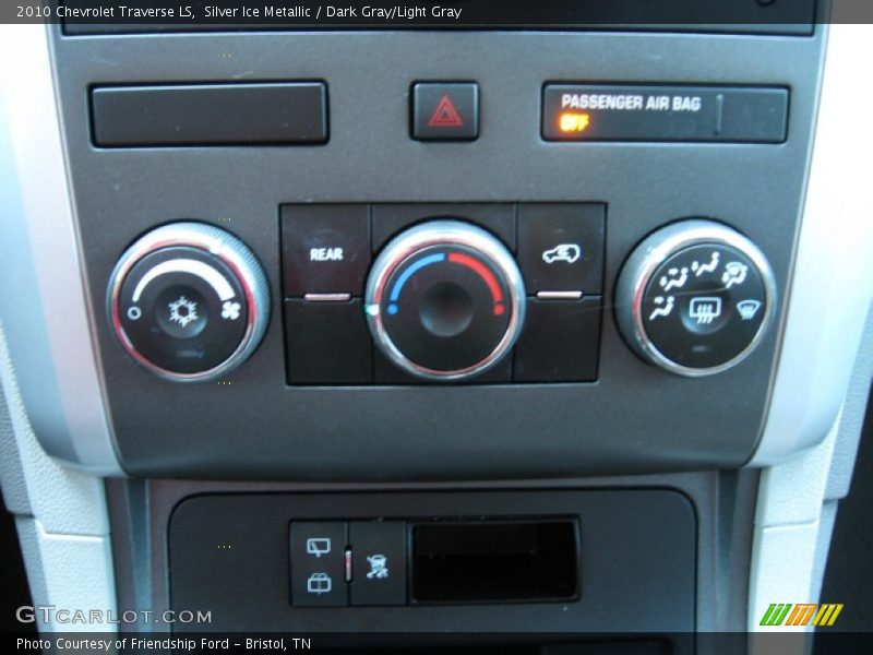 Silver Ice Metallic / Dark Gray/Light Gray 2010 Chevrolet Traverse LS