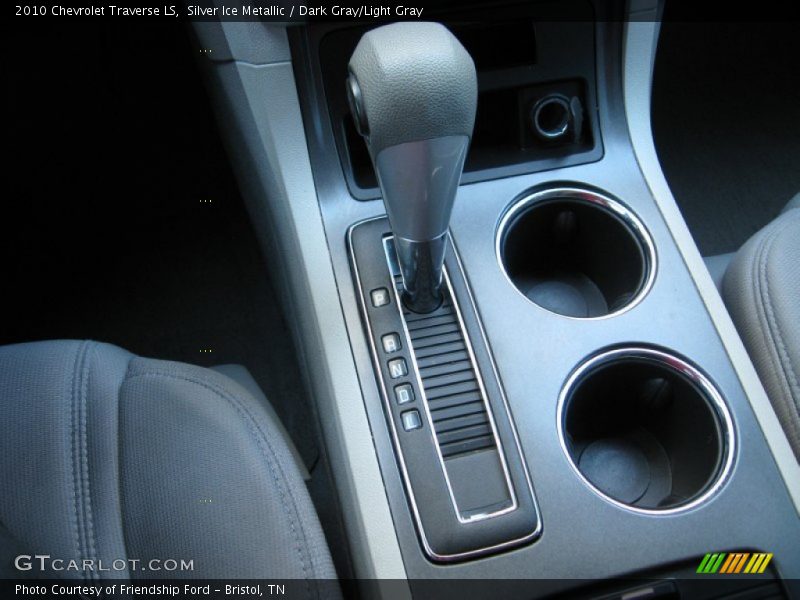 Silver Ice Metallic / Dark Gray/Light Gray 2010 Chevrolet Traverse LS
