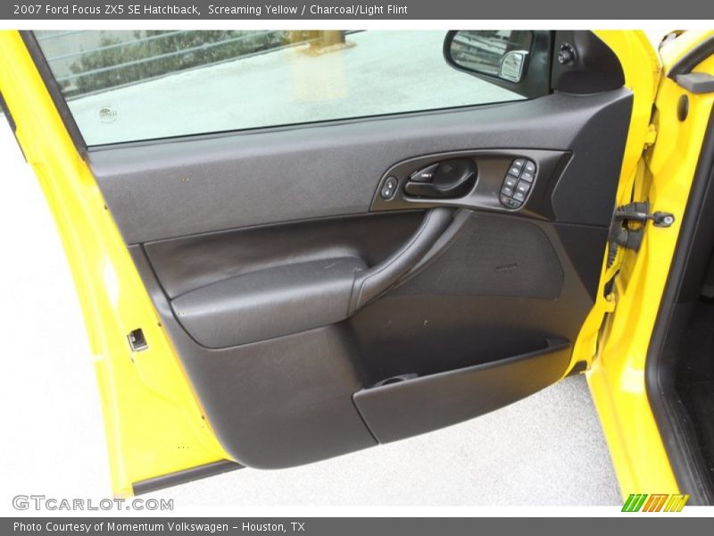 Screaming Yellow / Charcoal/Light Flint 2007 Ford Focus ZX5 SE Hatchback