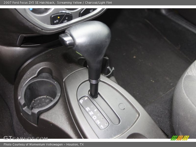 Screaming Yellow / Charcoal/Light Flint 2007 Ford Focus ZX5 SE Hatchback