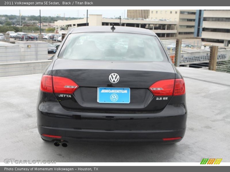 Black / Titan Black 2011 Volkswagen Jetta SE Sedan