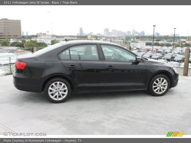Black / Titan Black 2011 Volkswagen Jetta SE Sedan