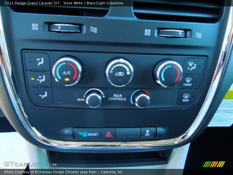 Stone White / Black/Light Graystone 2013 Dodge Grand Caravan SXT
