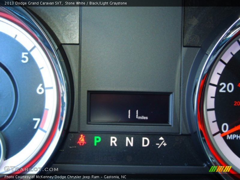 Stone White / Black/Light Graystone 2013 Dodge Grand Caravan SXT