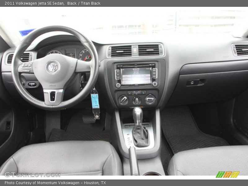 Black / Titan Black 2011 Volkswagen Jetta SE Sedan