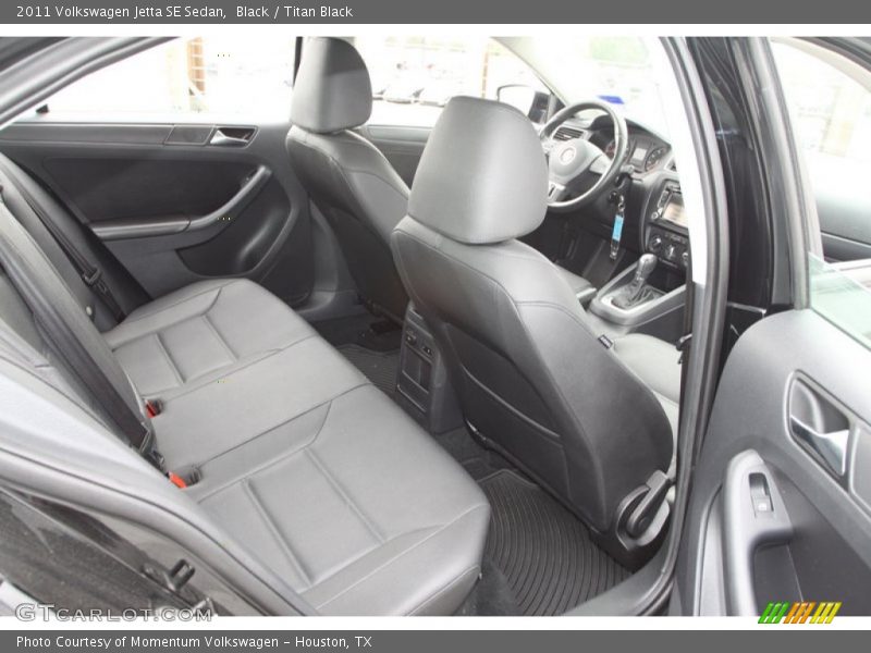 Black / Titan Black 2011 Volkswagen Jetta SE Sedan