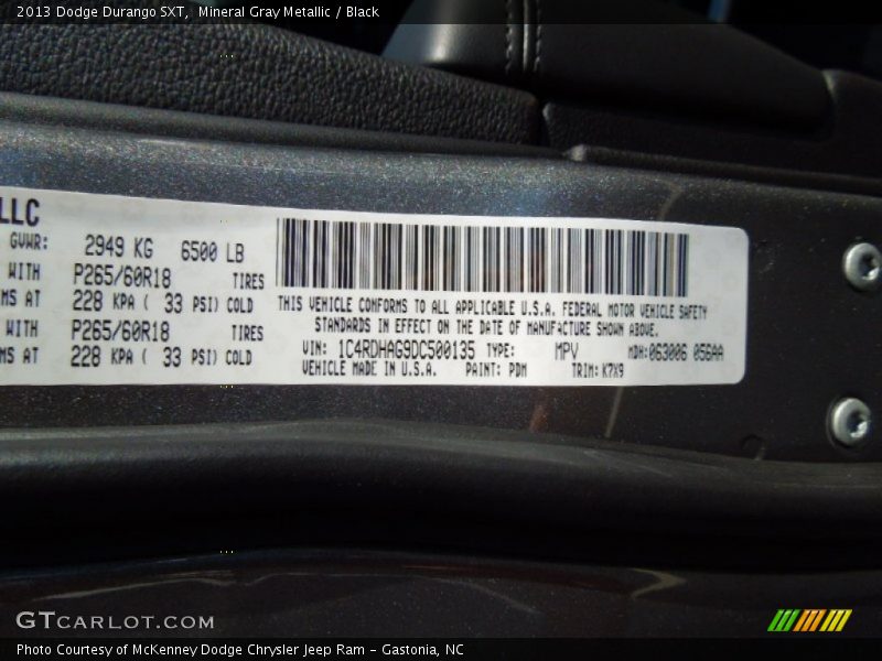Mineral Gray Metallic / Black 2013 Dodge Durango SXT