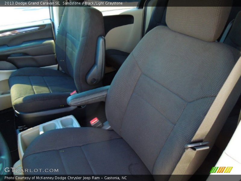 Sandstone / Black/Light Graystone 2013 Dodge Grand Caravan SE