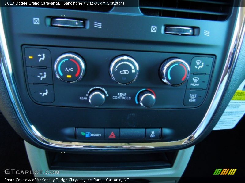 Sandstone / Black/Light Graystone 2013 Dodge Grand Caravan SE