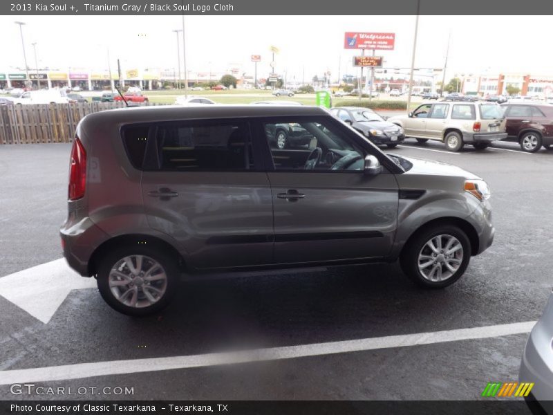 Titanium Gray / Black Soul Logo Cloth 2013 Kia Soul +