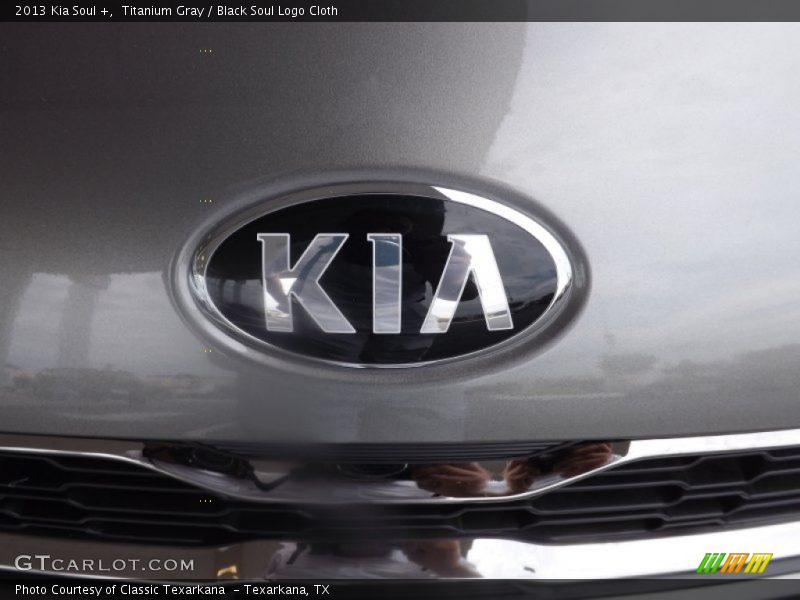 Titanium Gray / Black Soul Logo Cloth 2013 Kia Soul +