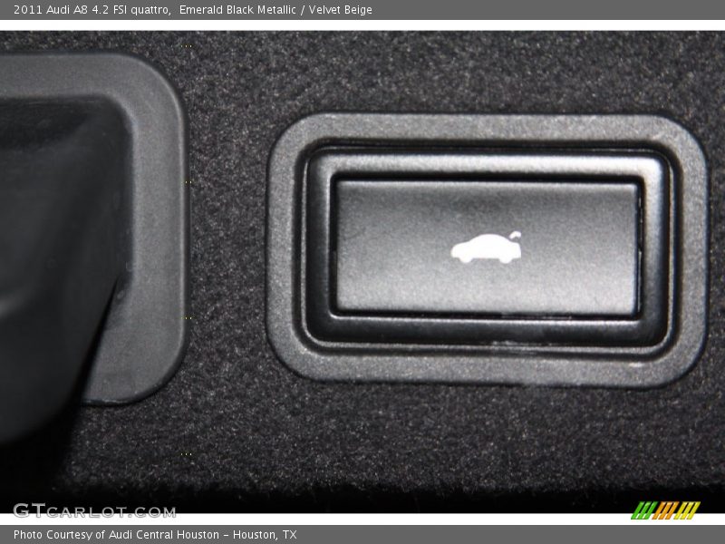 Emerald Black Metallic / Velvet Beige 2011 Audi A8 4.2 FSI quattro