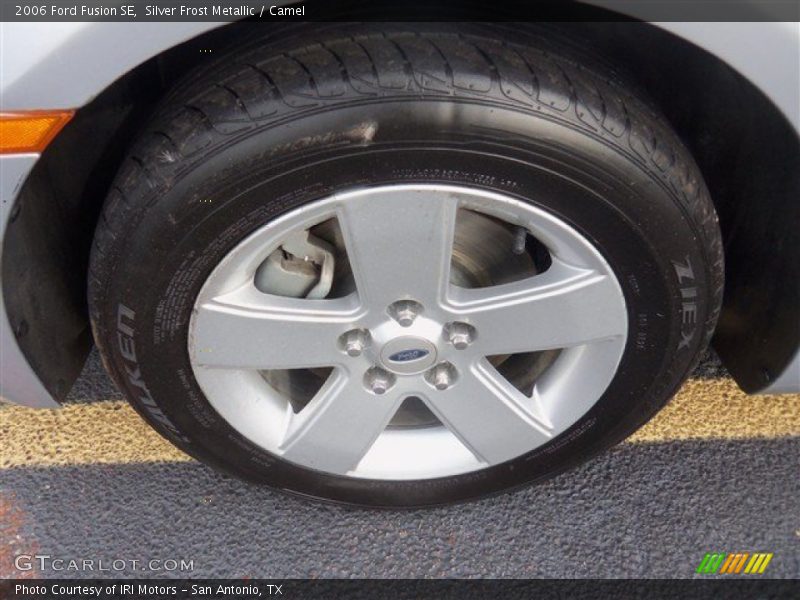 Silver Frost Metallic / Camel 2006 Ford Fusion SE