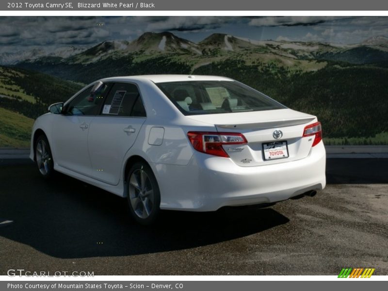 Blizzard White Pearl / Black 2012 Toyota Camry SE