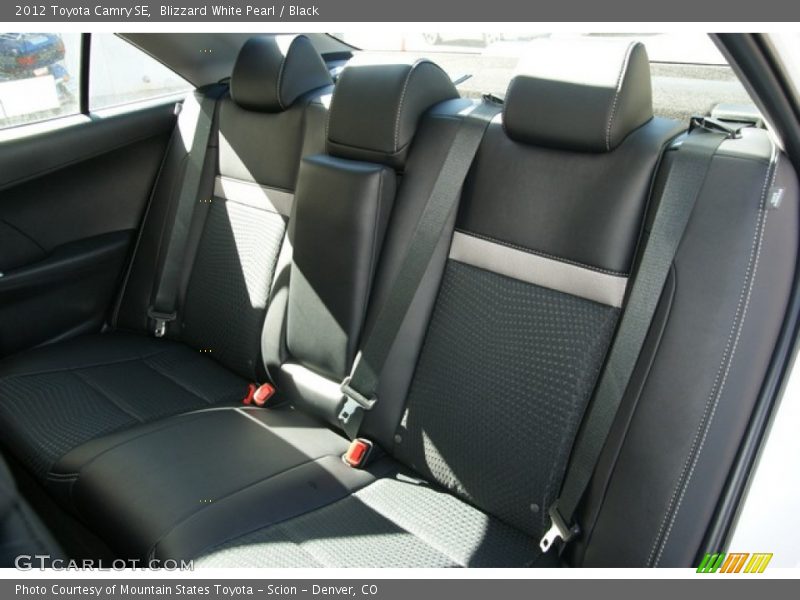 Blizzard White Pearl / Black 2012 Toyota Camry SE