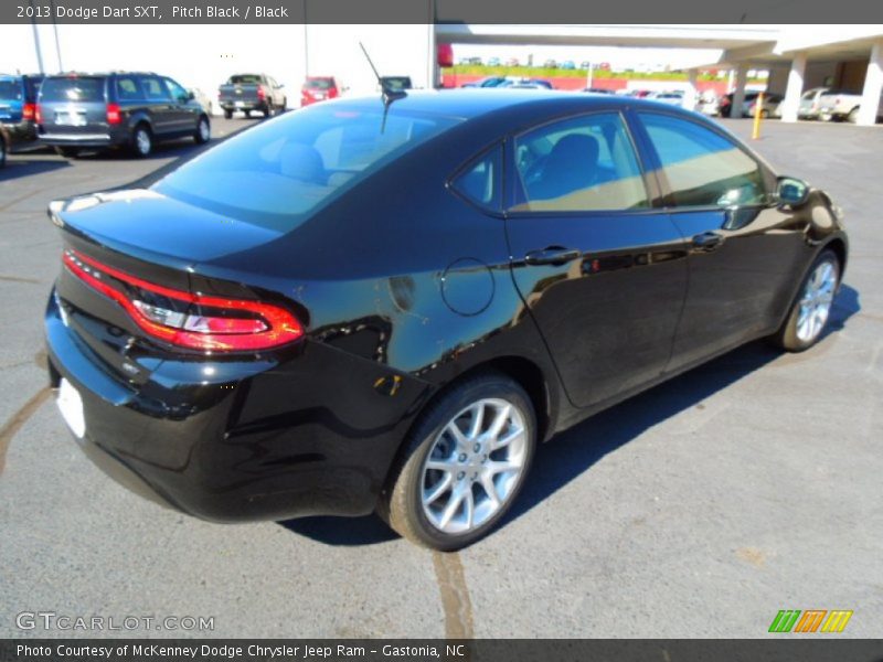 Pitch Black / Black 2013 Dodge Dart SXT