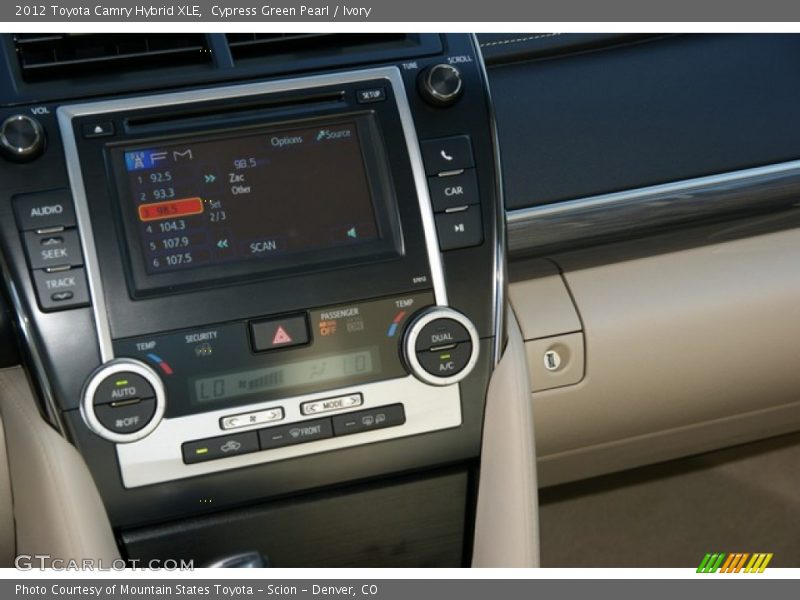 Cypress Green Pearl / Ivory 2012 Toyota Camry Hybrid XLE