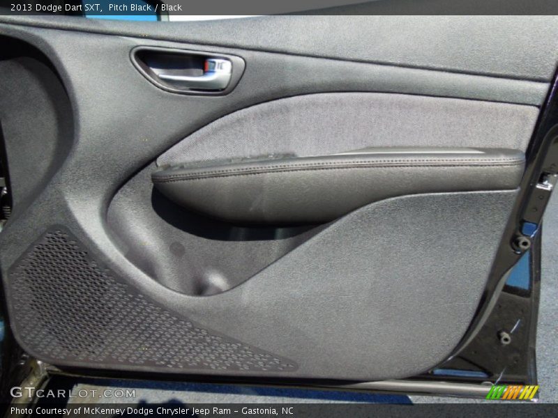 Pitch Black / Black 2013 Dodge Dart SXT