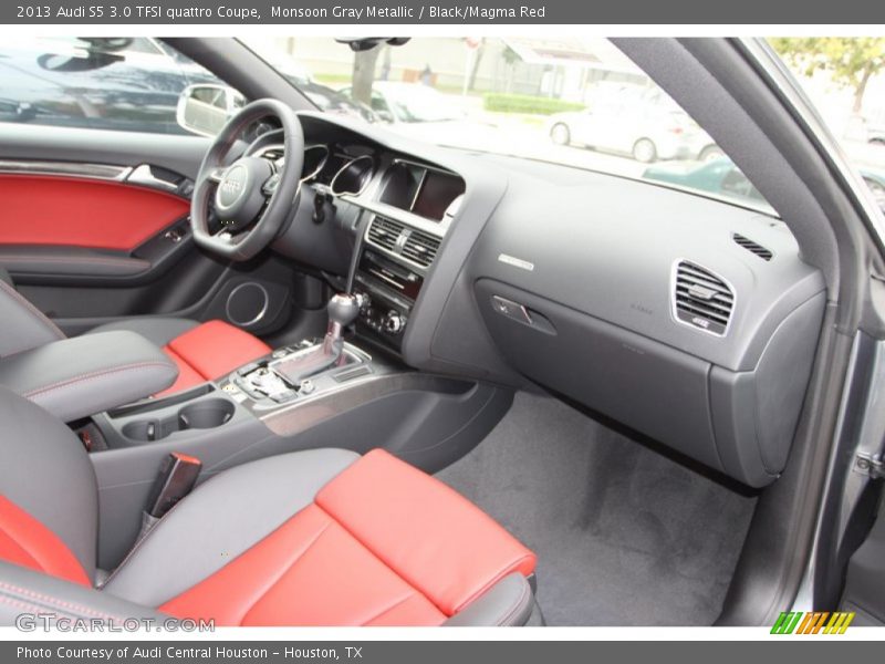 Dashboard of 2013 S5 3.0 TFSI quattro Coupe