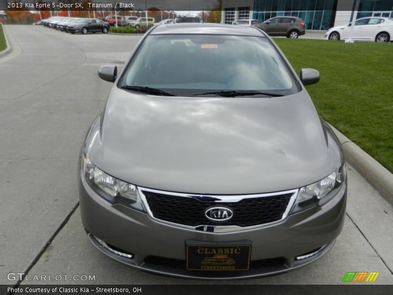 Titanium / Black 2013 Kia Forte 5-Door SX