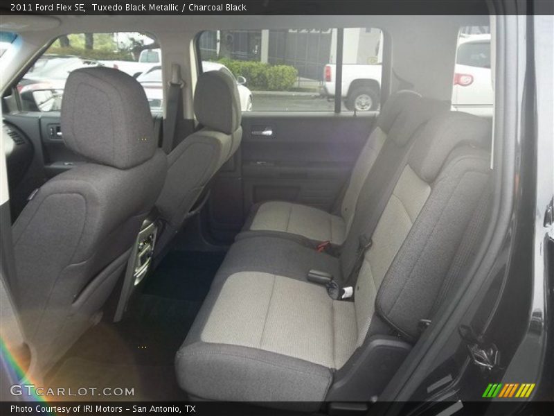 Tuxedo Black Metallic / Charcoal Black 2011 Ford Flex SE