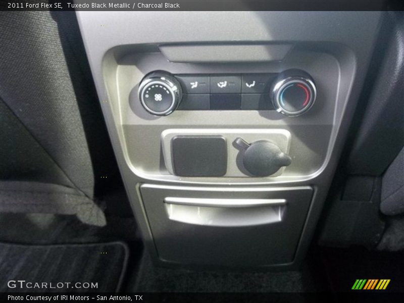 Tuxedo Black Metallic / Charcoal Black 2011 Ford Flex SE