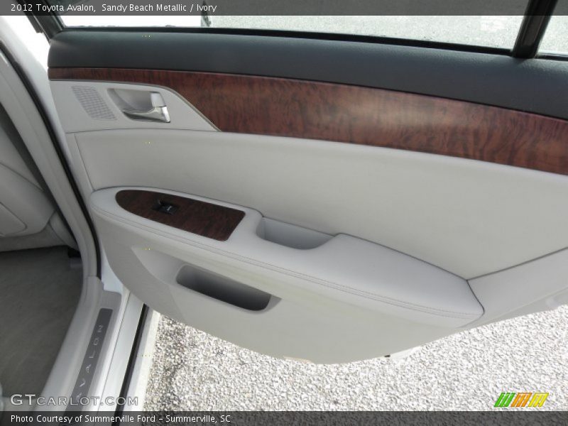 Sandy Beach Metallic / Ivory 2012 Toyota Avalon