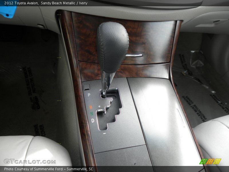 Sandy Beach Metallic / Ivory 2012 Toyota Avalon