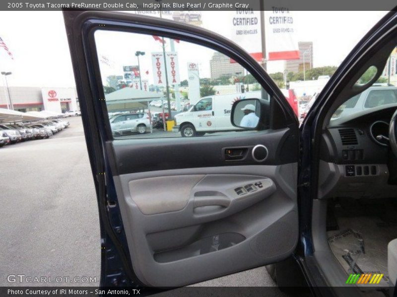 Indigo Ink Blue Pearl / Graphite Gray 2005 Toyota Tacoma PreRunner Double Cab