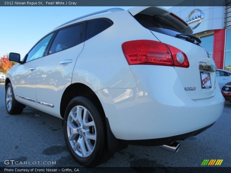 Pearl White / Gray 2012 Nissan Rogue SV