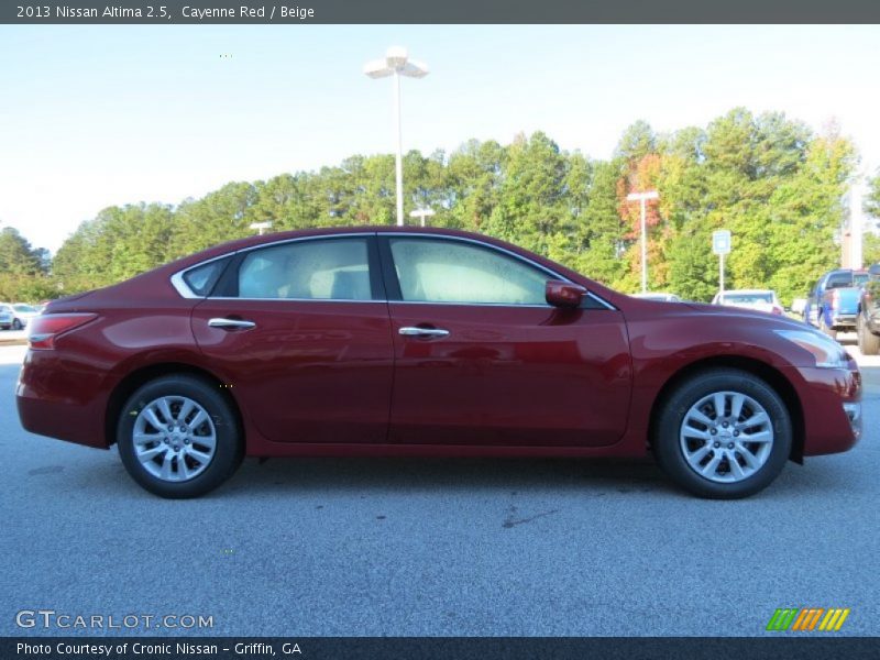 Cayenne Red / Beige 2013 Nissan Altima 2.5