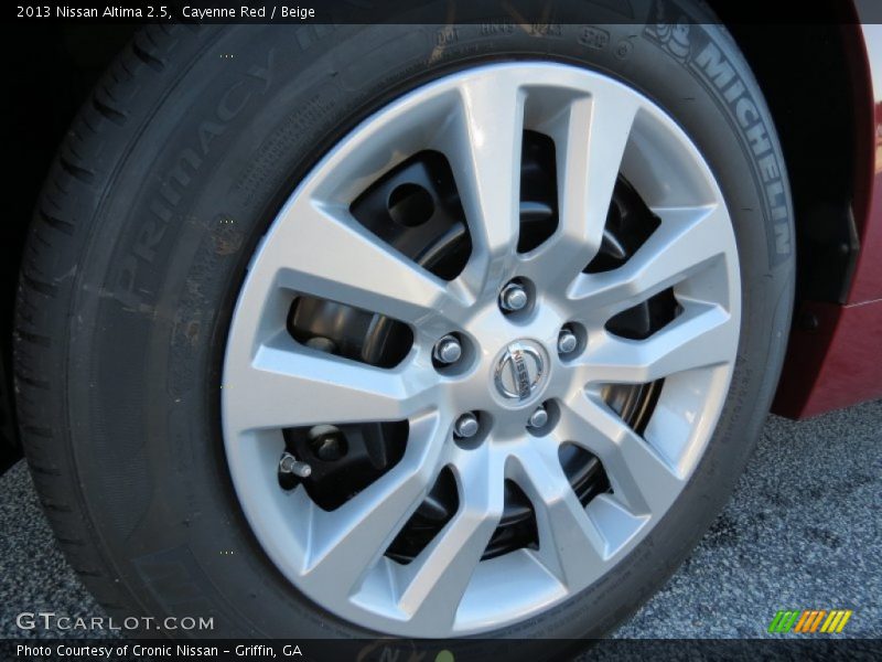Cayenne Red / Beige 2013 Nissan Altima 2.5