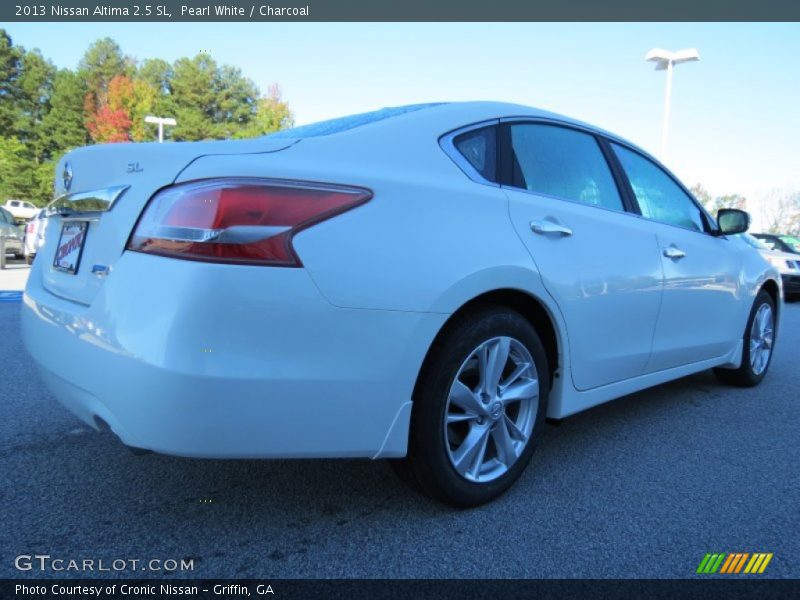 Pearl White / Charcoal 2013 Nissan Altima 2.5 SL