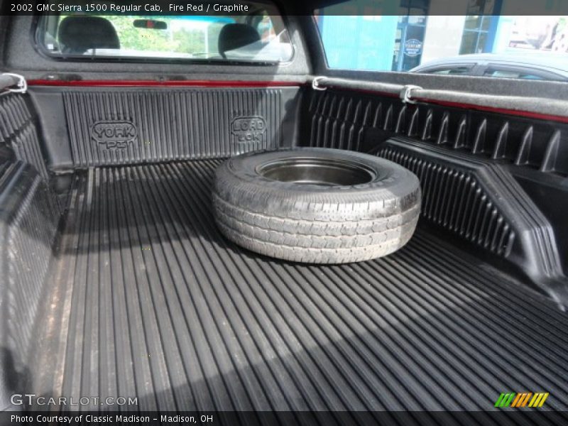 Fire Red / Graphite 2002 GMC Sierra 1500 Regular Cab