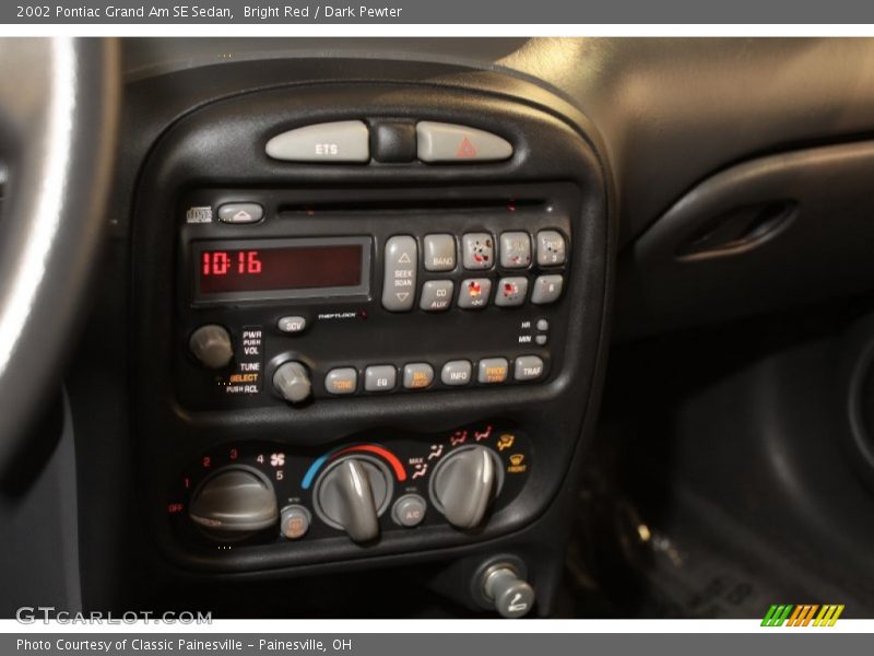 Bright Red / Dark Pewter 2002 Pontiac Grand Am SE Sedan