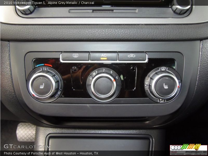 Alpine Grey Metallic / Charcoal 2010 Volkswagen Tiguan S