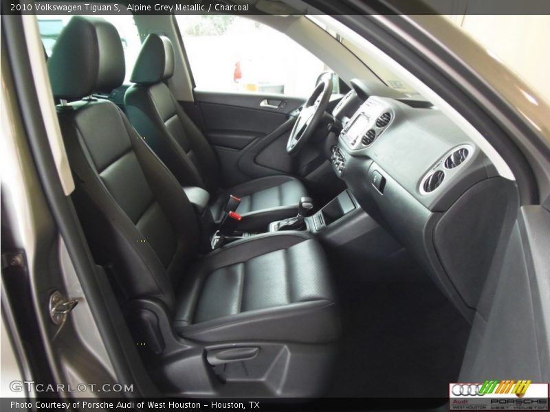 Alpine Grey Metallic / Charcoal 2010 Volkswagen Tiguan S