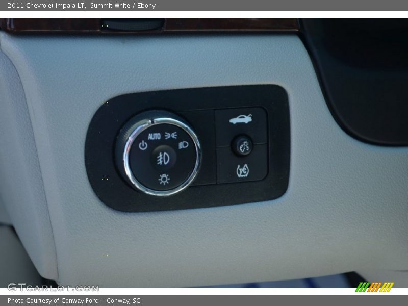 Summit White / Ebony 2011 Chevrolet Impala LT