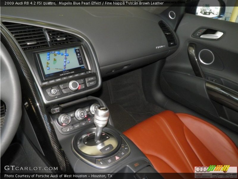 Mugello Blue Pearl Effect / Fine Nappa Tuscan Brown Leather 2009 Audi R8 4.2 FSI quattro