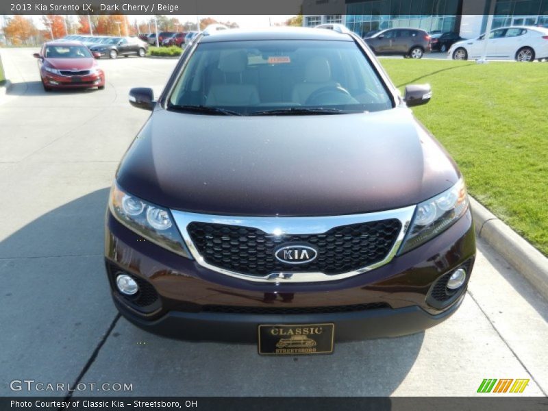 Dark Cherry / Beige 2013 Kia Sorento LX