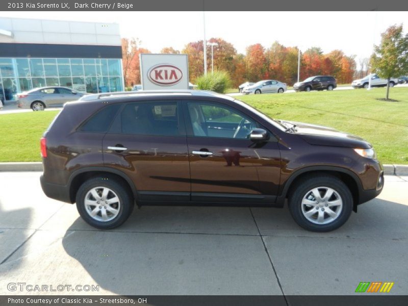 Dark Cherry / Beige 2013 Kia Sorento LX
