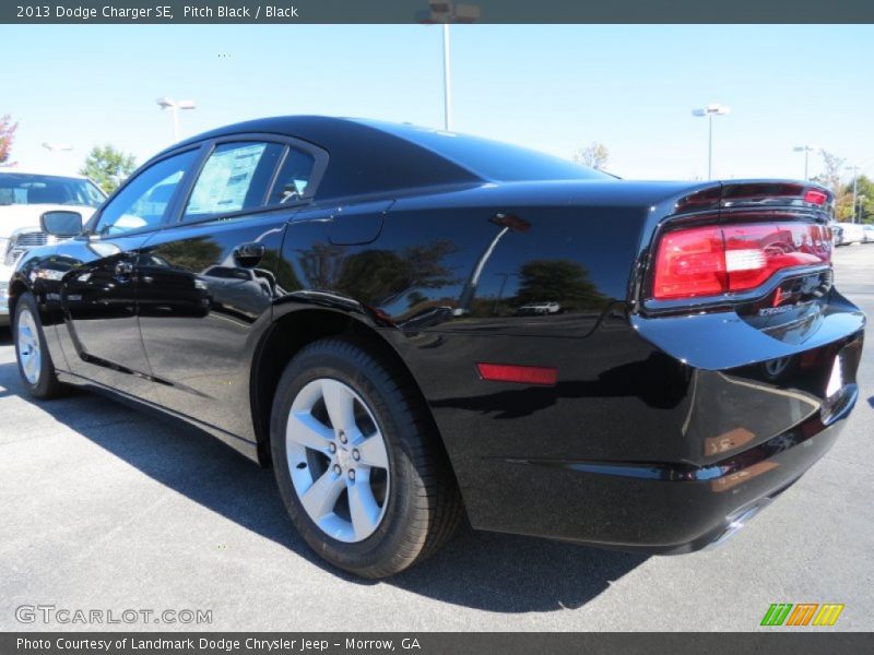 Pitch Black / Black 2013 Dodge Charger SE