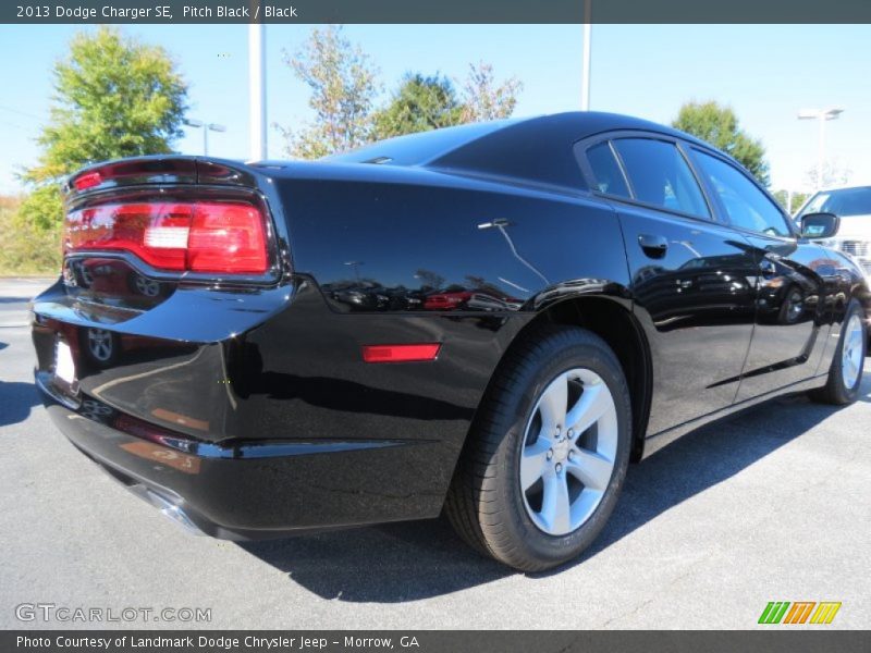 Pitch Black / Black 2013 Dodge Charger SE