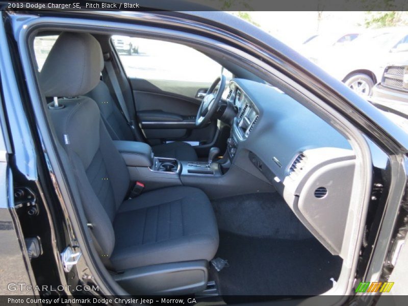Pitch Black / Black 2013 Dodge Charger SE