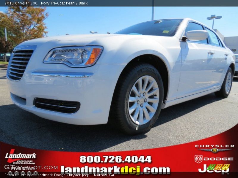 Ivory Tri-Coat Pearl / Black 2013 Chrysler 300