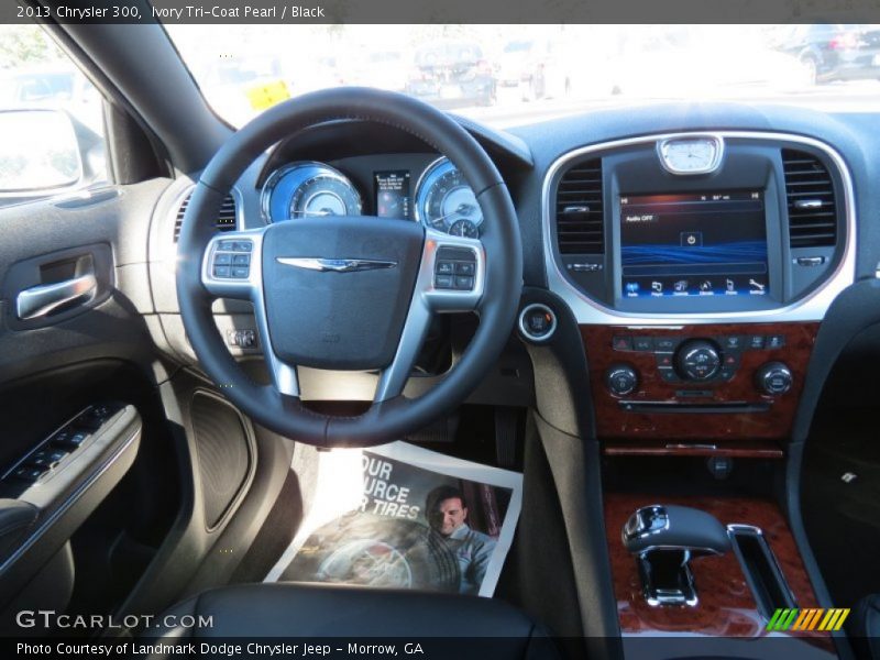 Ivory Tri-Coat Pearl / Black 2013 Chrysler 300