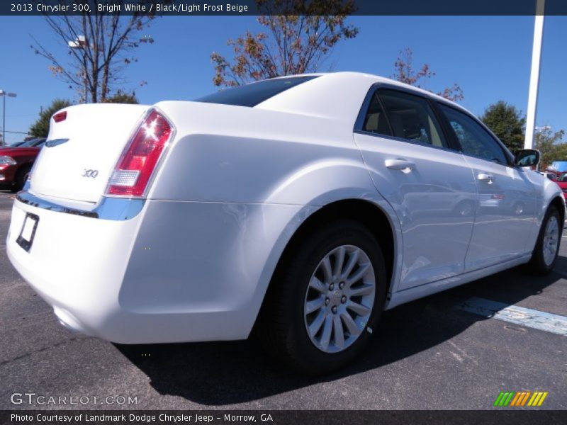 Bright White / Black/Light Frost Beige 2013 Chrysler 300