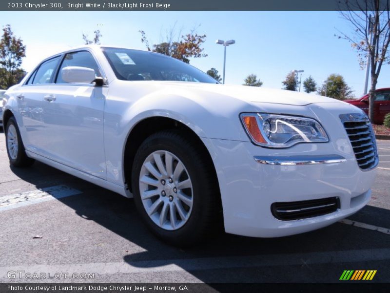 Bright White / Black/Light Frost Beige 2013 Chrysler 300