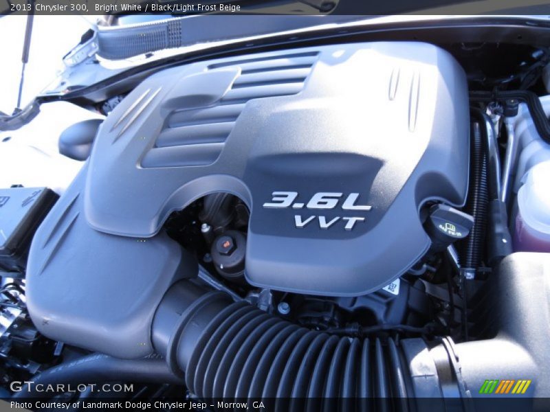 Bright White / Black/Light Frost Beige 2013 Chrysler 300