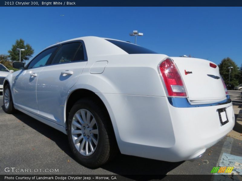 Bright White / Black 2013 Chrysler 300